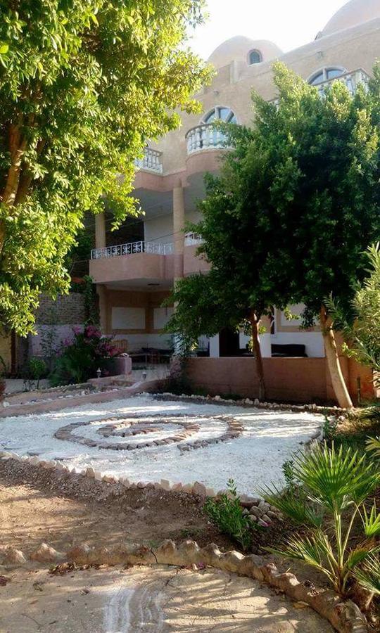 فندق Luxor Light Retreat المظهر الخارجي الصورة